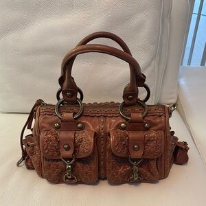Isabella Fiore Elegant Brown Leather Handbag